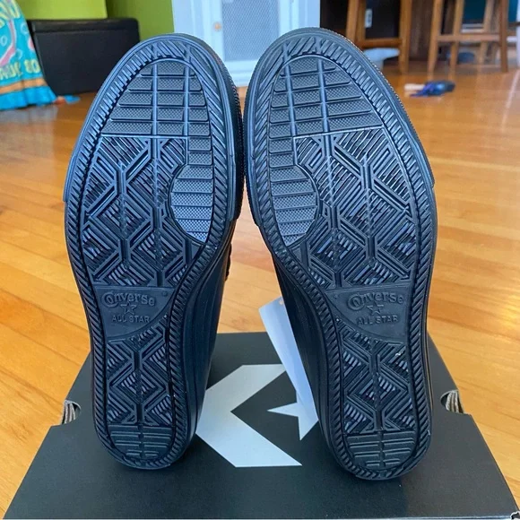 NWT Converse Gore Tex Leather High Top Sneakers - Picture 8 of 12